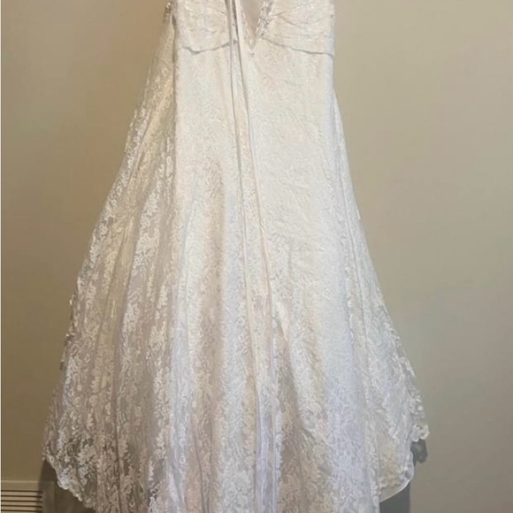 David’s bridal wedding dress - Picture 5 of 8